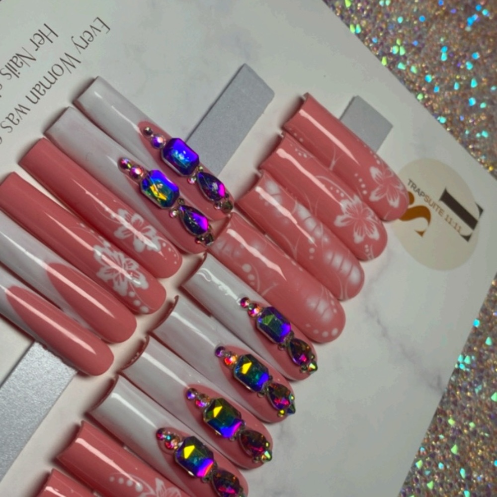 COPY - Hand made press on nails